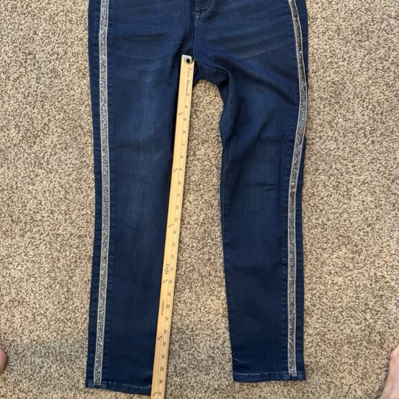 Tommy Bahama High Rise Ankle Dark Seacoast Stud Sides Jeans size 8x28 - Picture 5 of 10